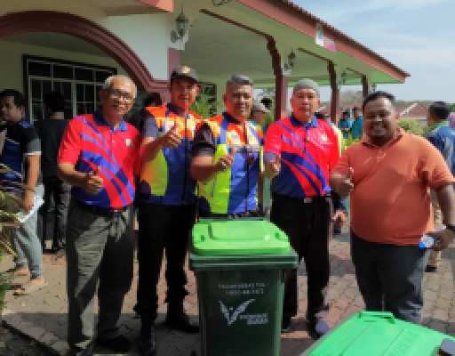 PROJEK RINTIS PENGURUSAN DAN KUTIPAN SISA PEPEJAL DI KAWASAN LUAR BANDAR NEGERI  PERLIS ( FASA 1)