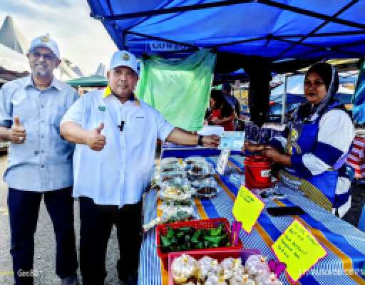 WALKABOUT YANG DIPERTUA MAJLIS PERBANDARAN KANGAR KE BAZAR RAMADAN KUALA PERLIS